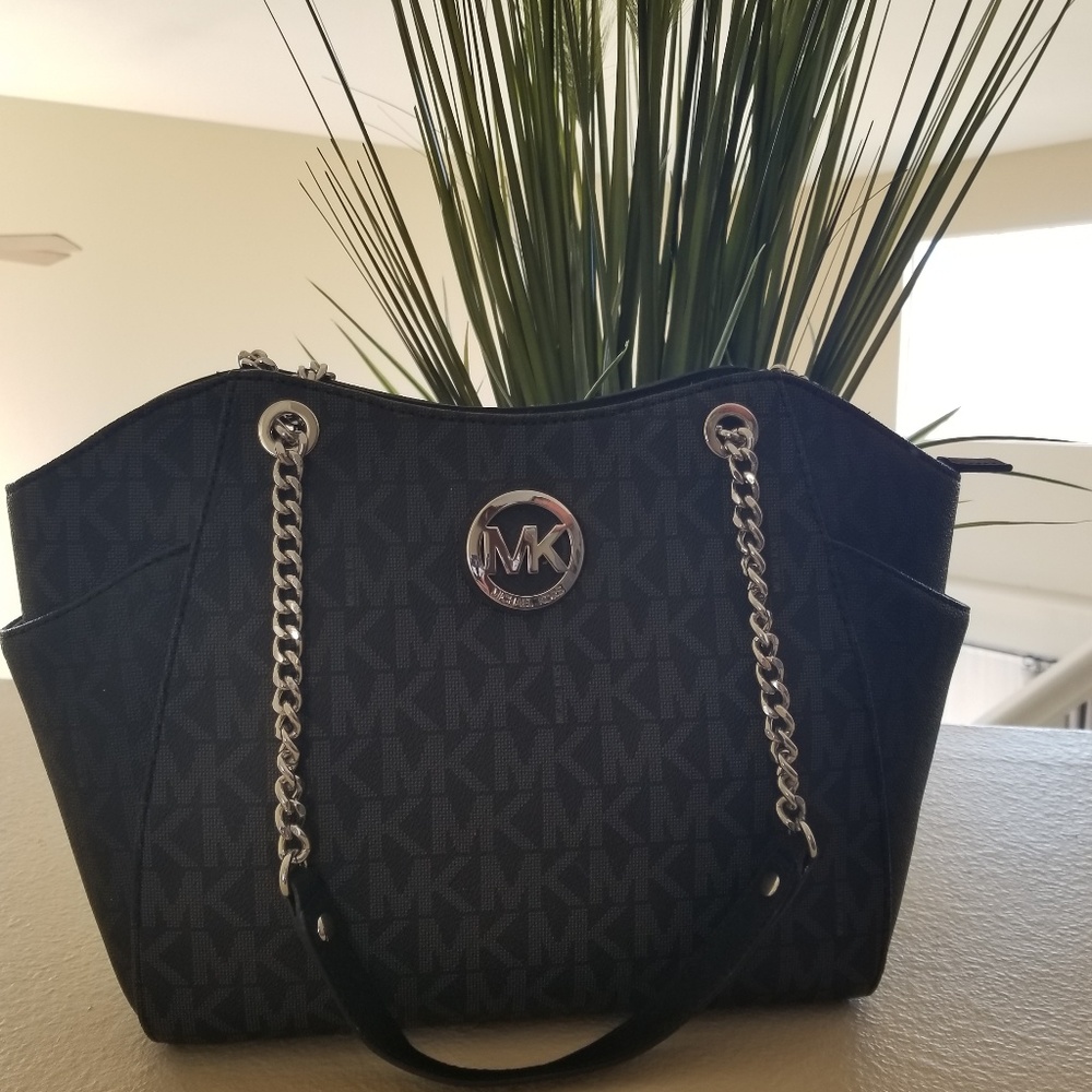 Michael Kors Shoulder Bag